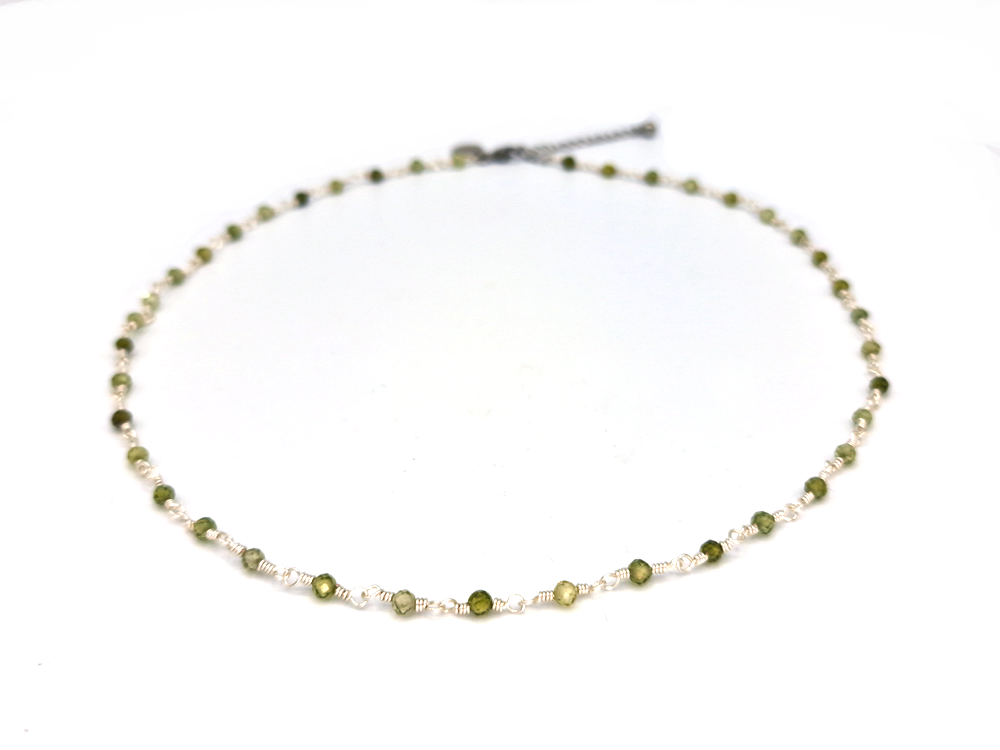 Necklace Shimmer Peridot green